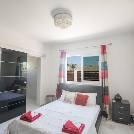 פרוטאראס Broadway Villas מראה חיצוני תמונה