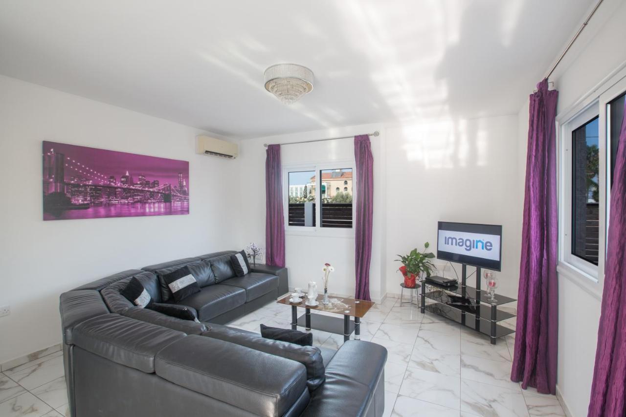 פרוטאראס Broadway Villas מראה חיצוני תמונה