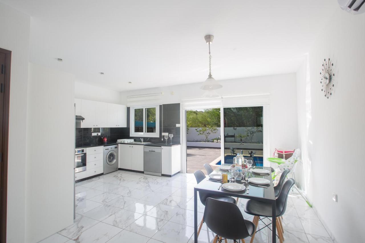 פרוטאראס Broadway Villas מראה חיצוני תמונה