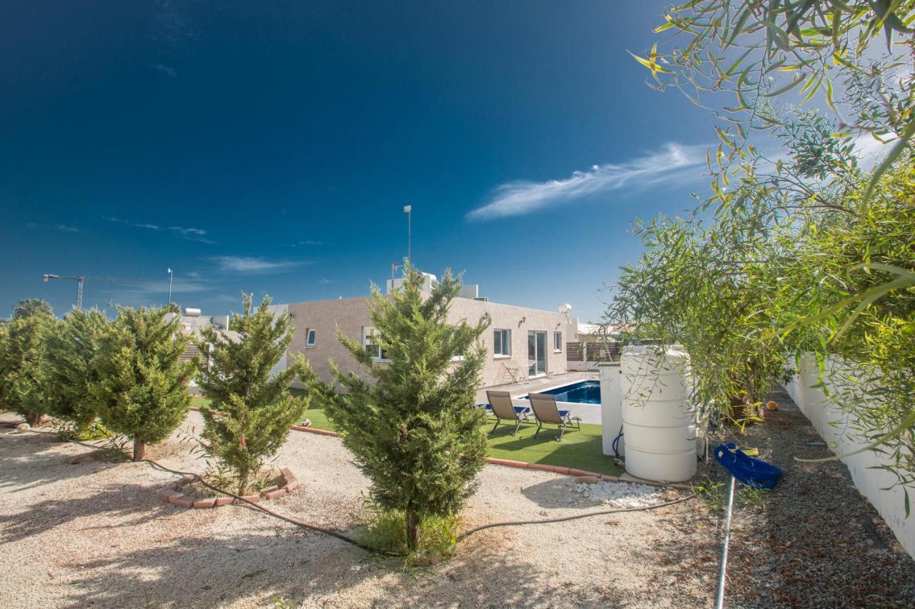 פרוטאראס Broadway Villas מראה חיצוני תמונה
