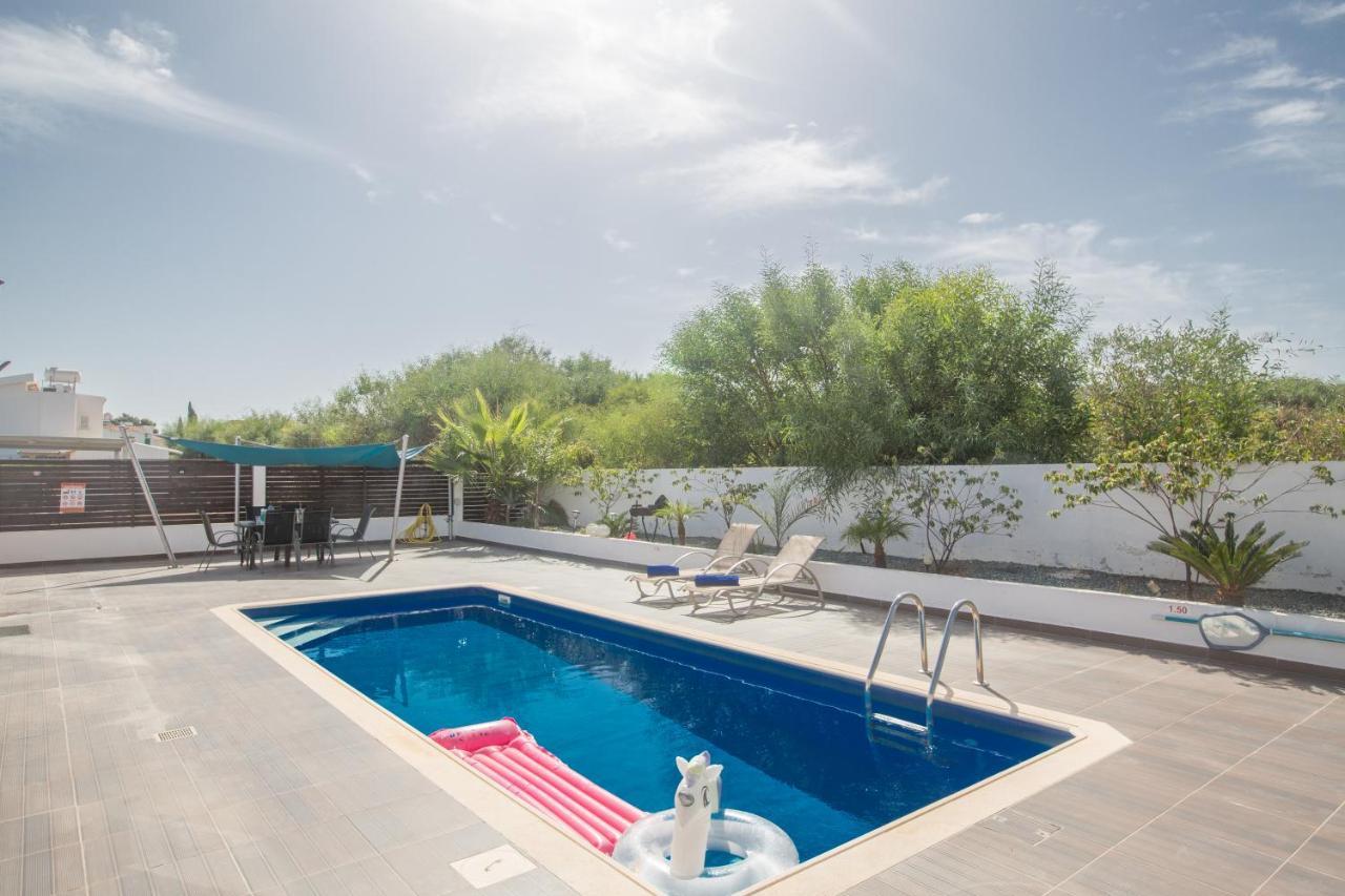 פרוטאראס Broadway Villas מראה חיצוני תמונה