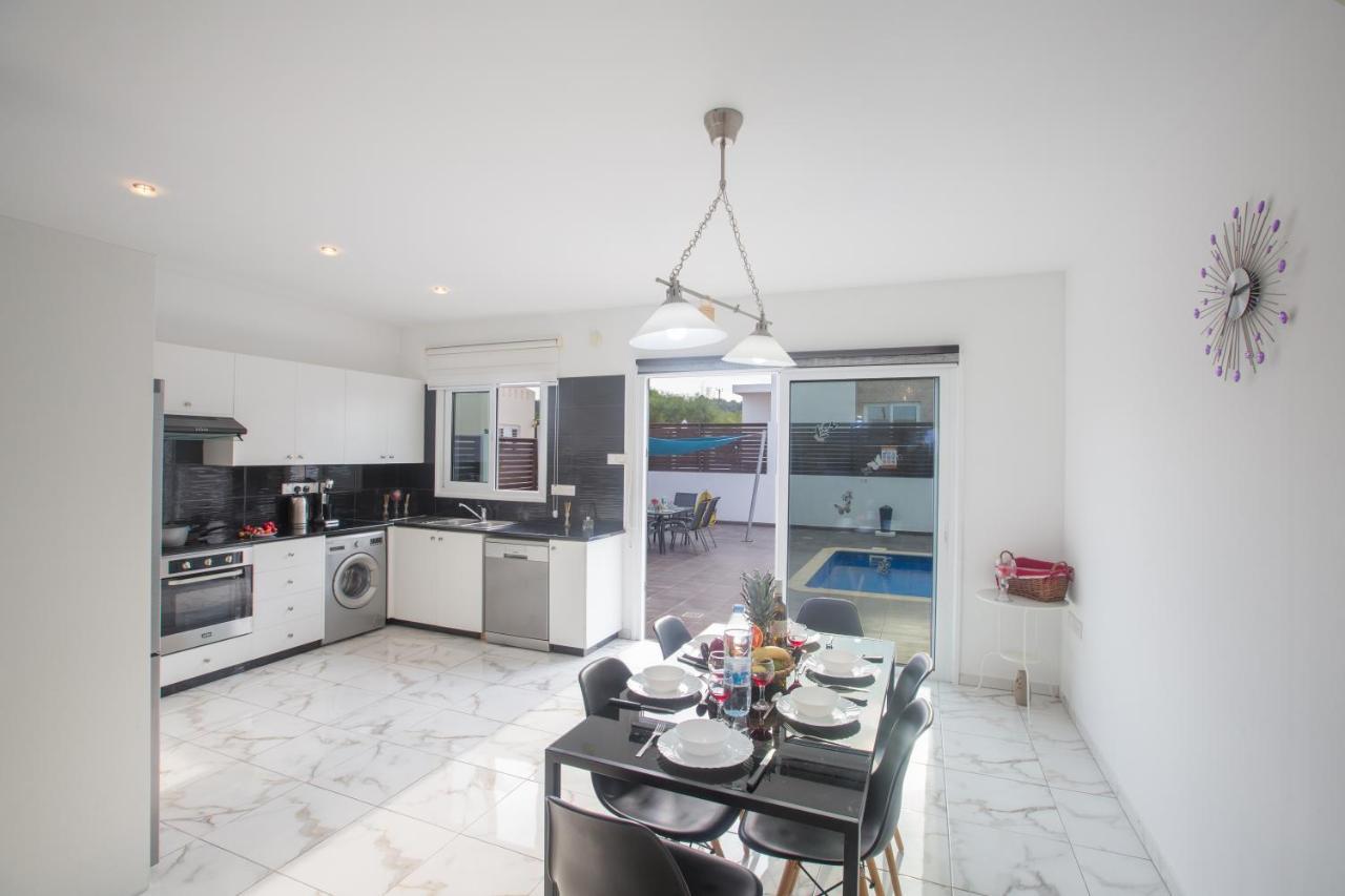 פרוטאראס Broadway Villas מראה חיצוני תמונה