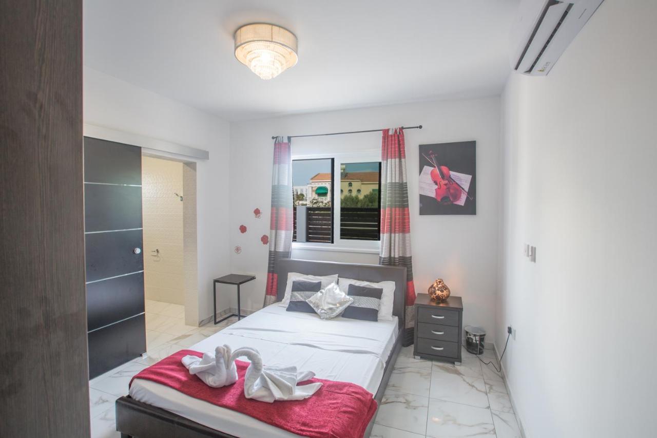 פרוטאראס Broadway Villas מראה חיצוני תמונה