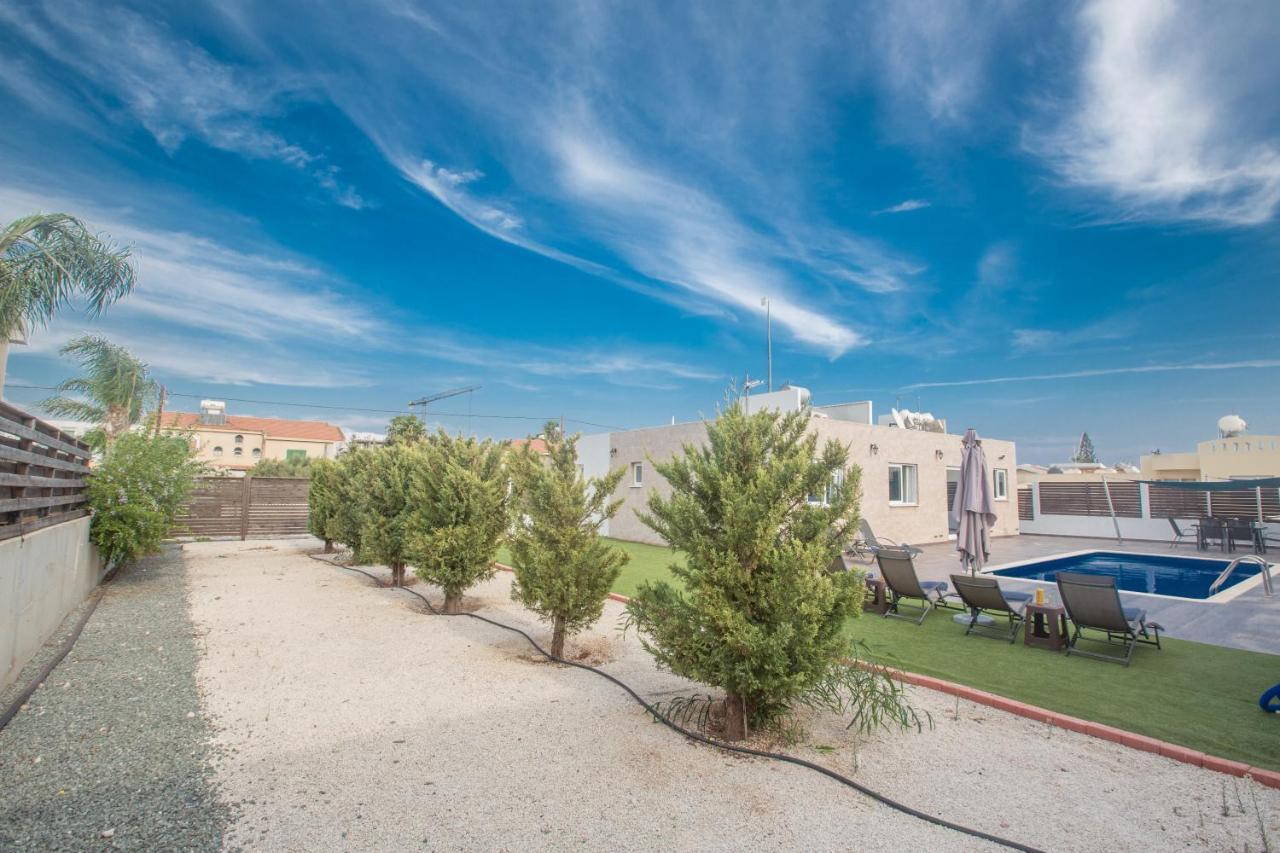 פרוטאראס Broadway Villas מראה חיצוני תמונה